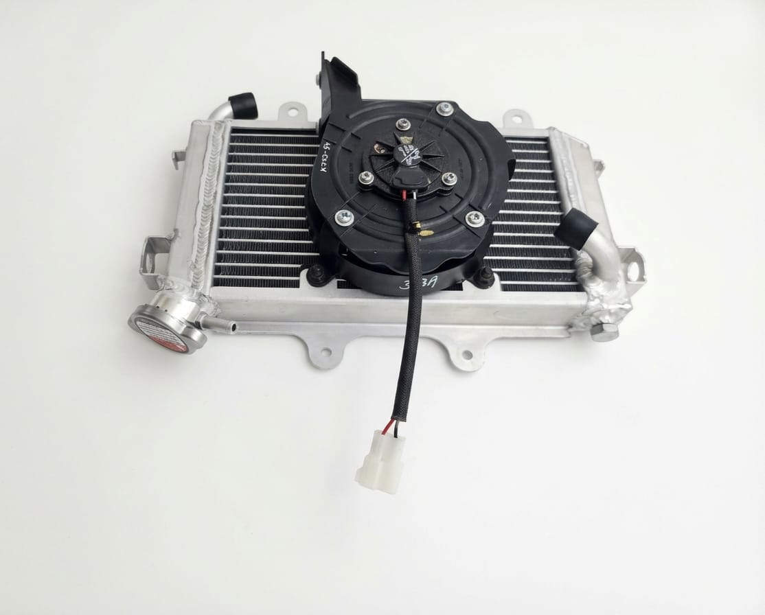 BAJAJ NS 200 RACING RADIATOR BY NMW RACING - Image 2